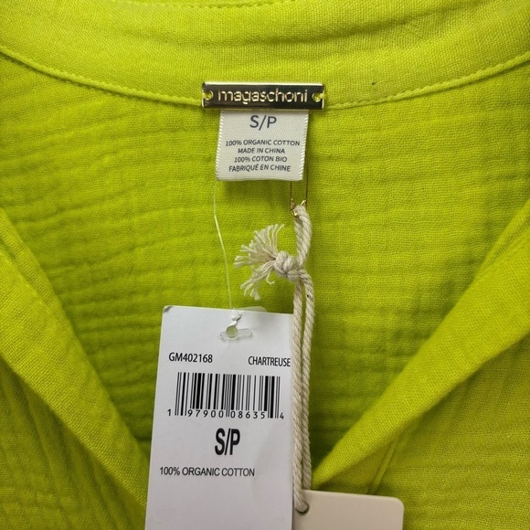 Magaschoni 2 Piece Set with Shorts and Top Size Small - Picture 4 of 12